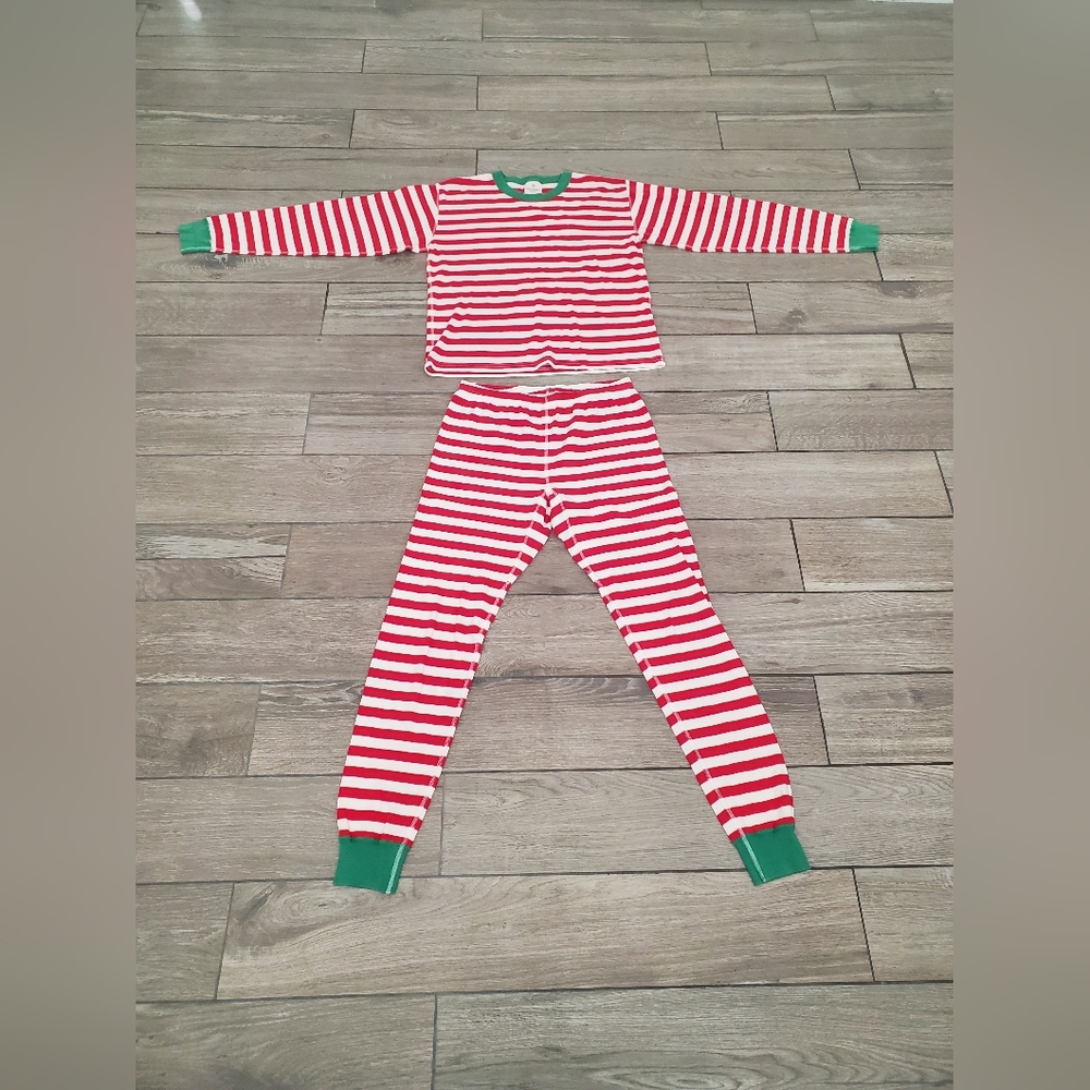 Hanna Andersson adult unisex 100% organic cotton Christmas Elf pajama set size M